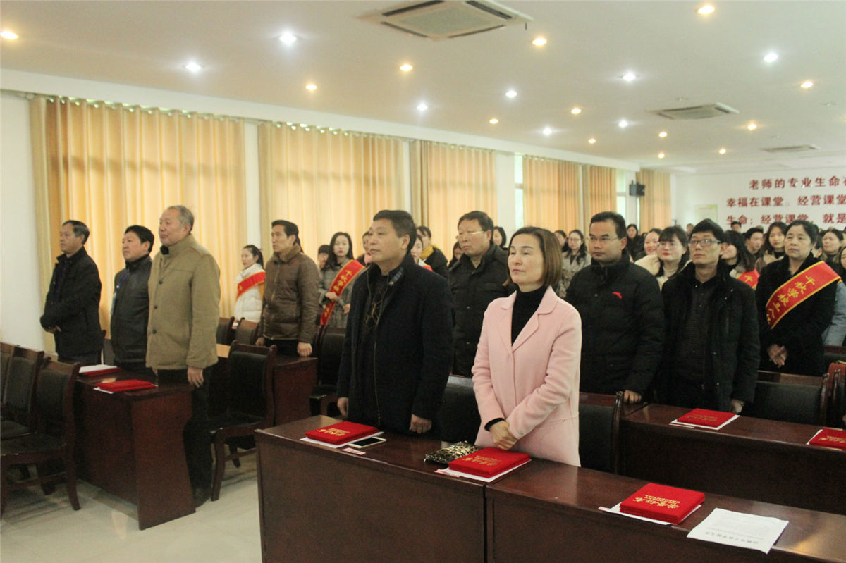 ǧ�������˸�Ů�ڻ �ر�İ����ر����